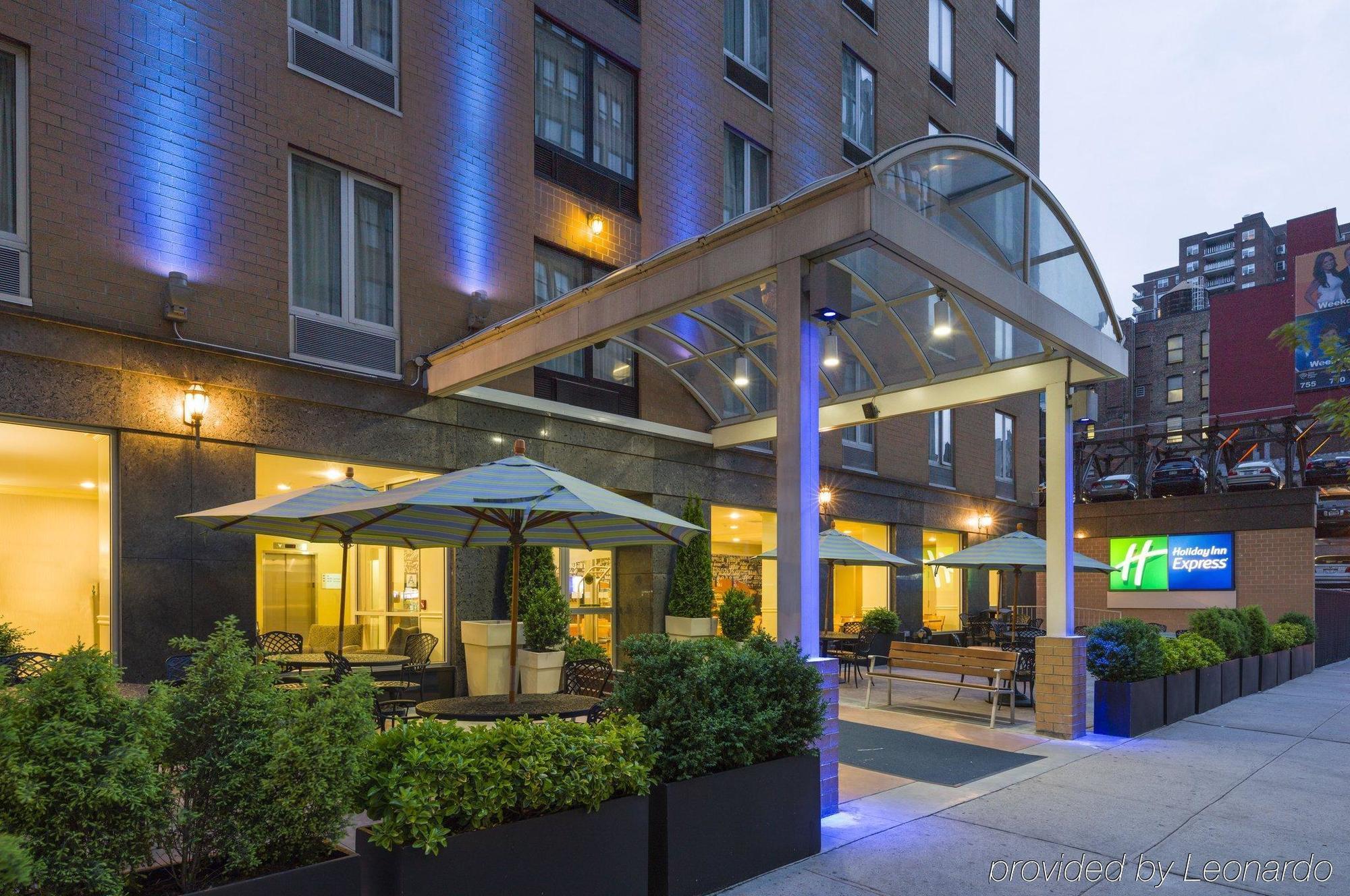 Holiday Inn Express New York City Chelsea, An Ihg Hotel Exterior photo